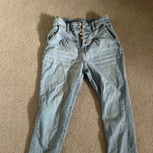 Light Wash Mom Jeans - Wild Fable